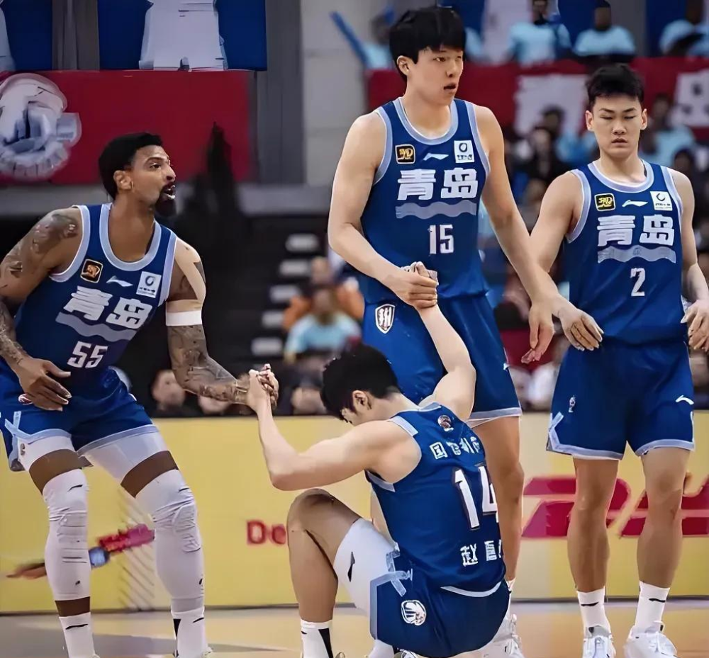 新赛季开启，球队实力出众备战全新挑战