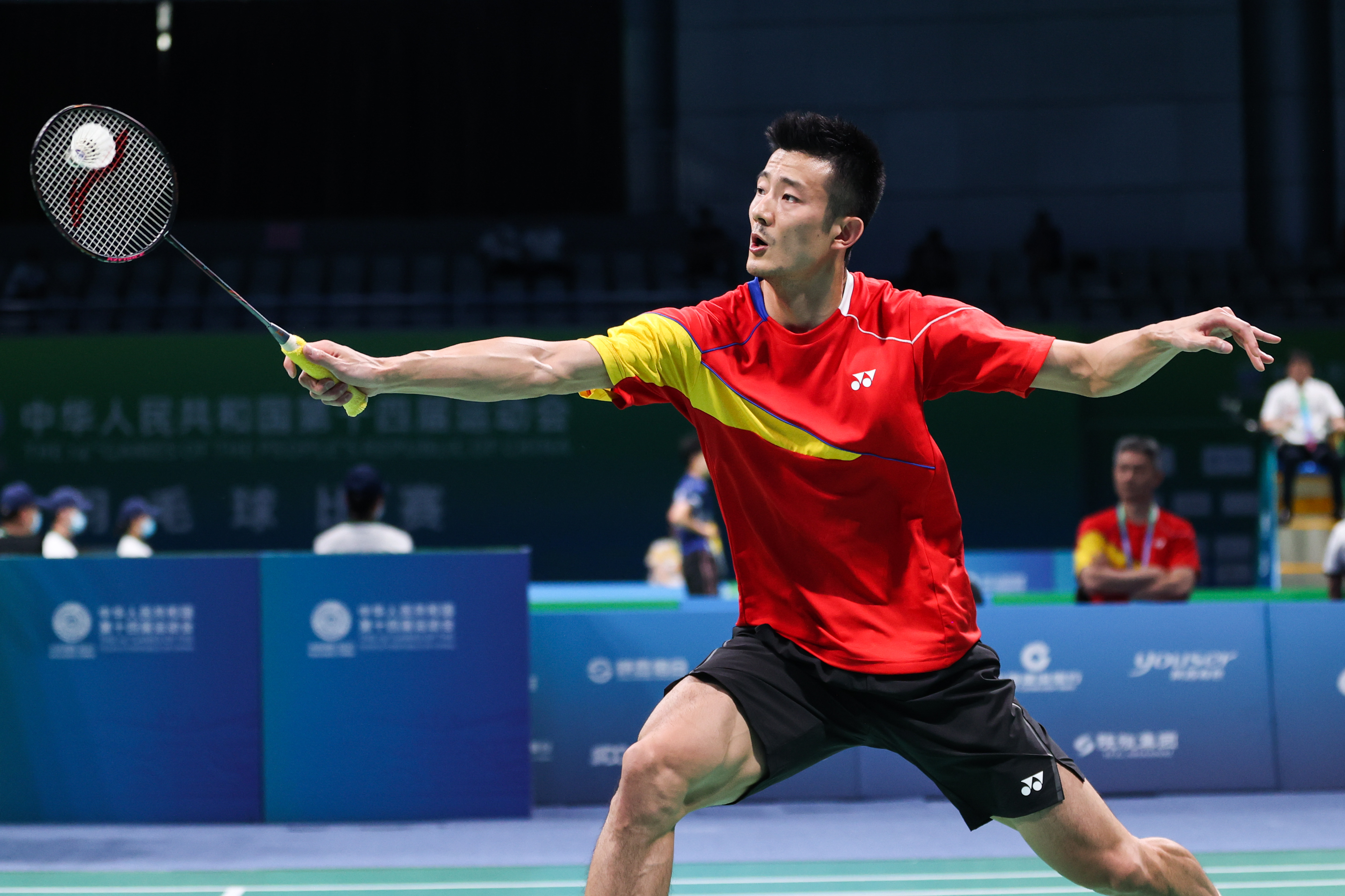 法国羽毛球队鏖战中国羽毛球队,谌龙关键制胜 法国羽毛球队鏖战中国羽毛球队,谌龙关键制胜