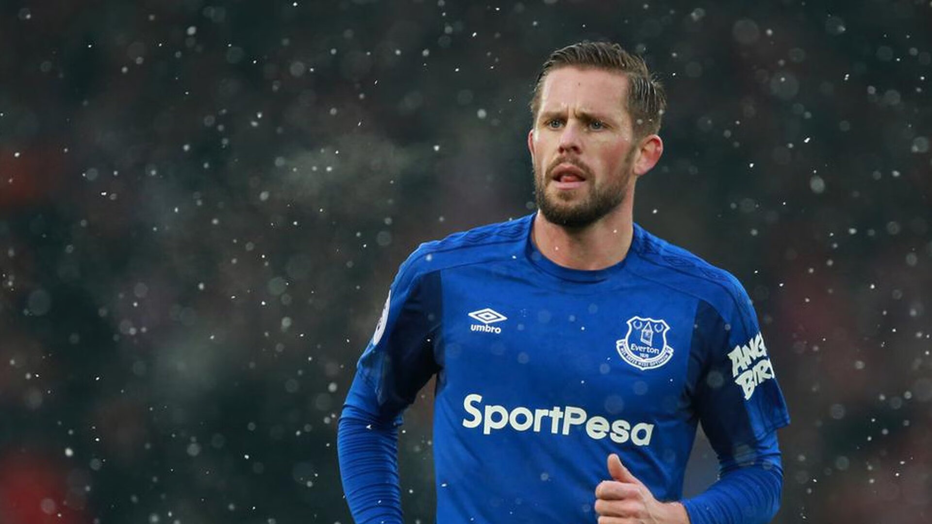 压力铸就传奇,从C罗的爆发到伊拉克的逆转,解读逆境中的冠军基因