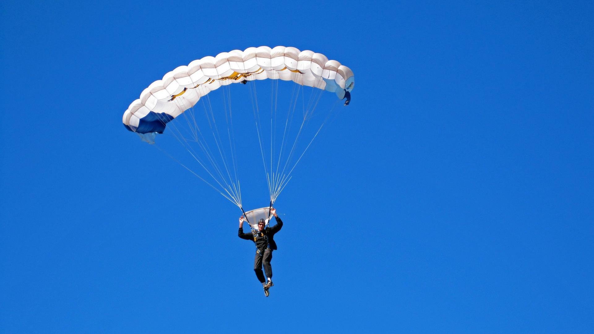 德甲争冠战之夜,戈贝尔用实力证明自己