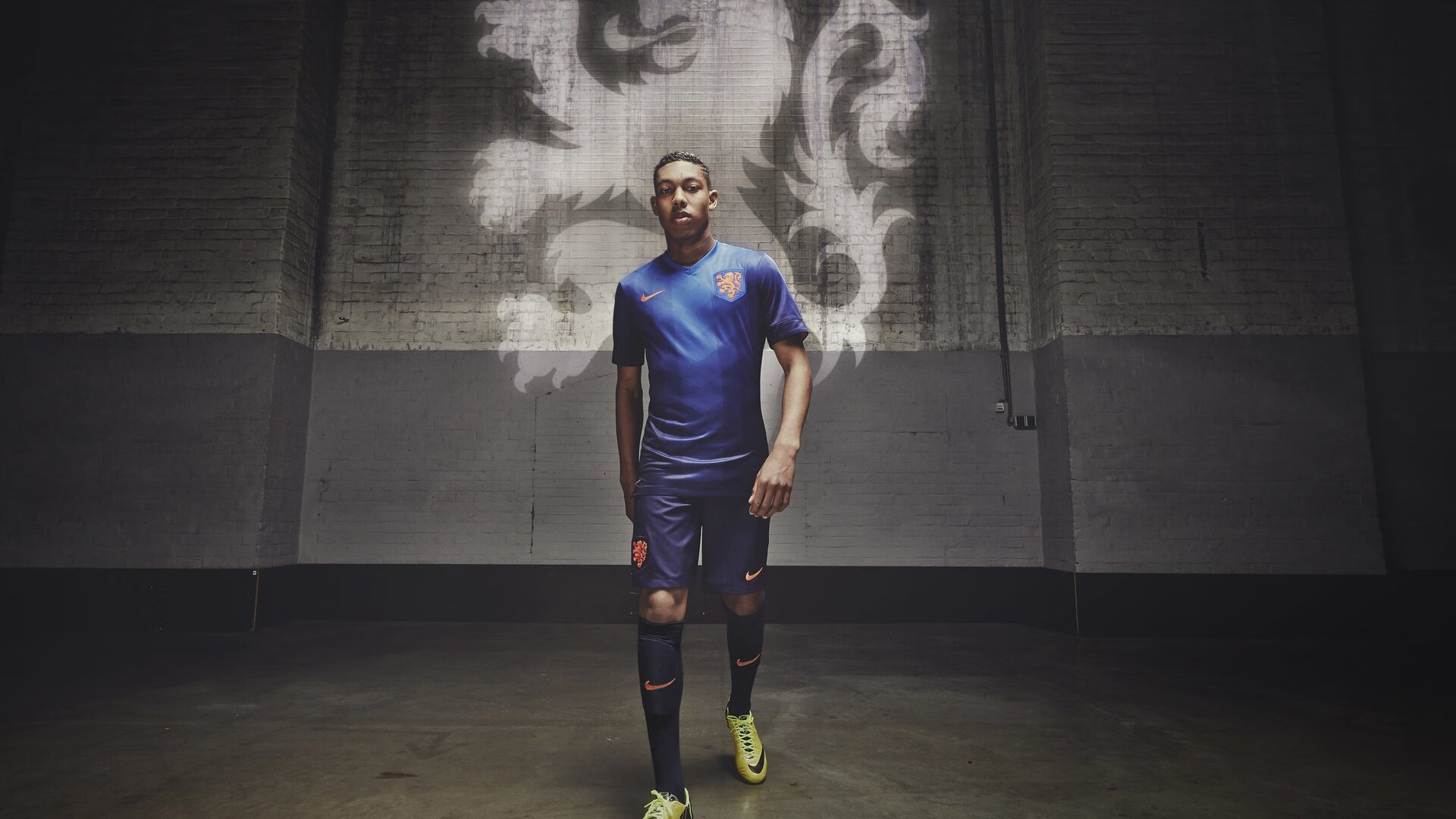 年度焦点之战之夜，迪巴拉状态火热，书写绿茵传奇